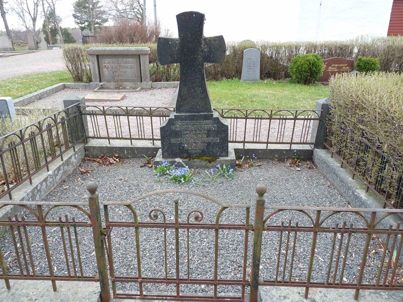 Grave number: LE 1   69