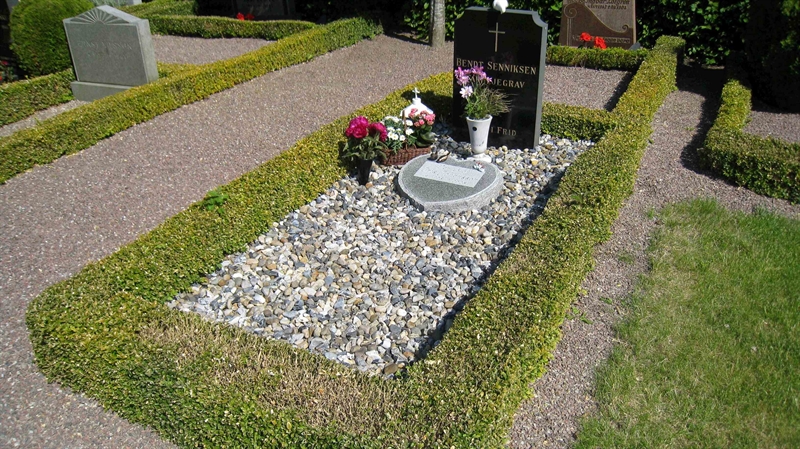 Grave number: BK G   112