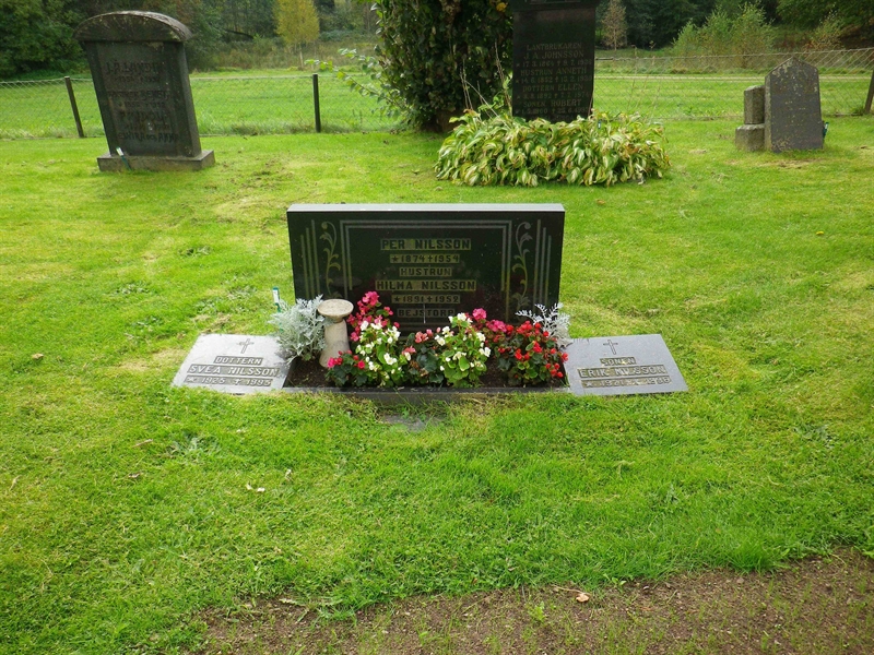 Grave number: VI J    47, 48