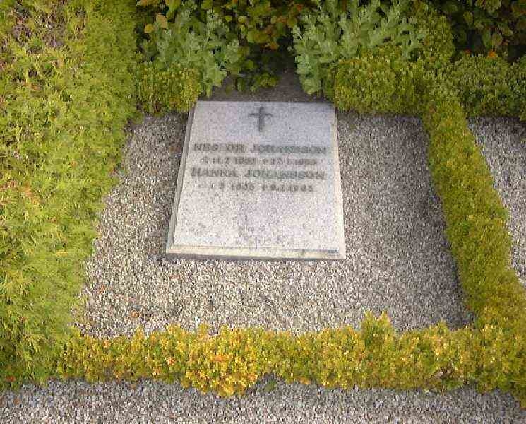 Grave number: NK Urn r    23
