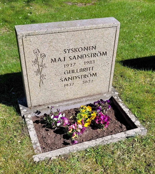 Grave number: JÄ 3   75