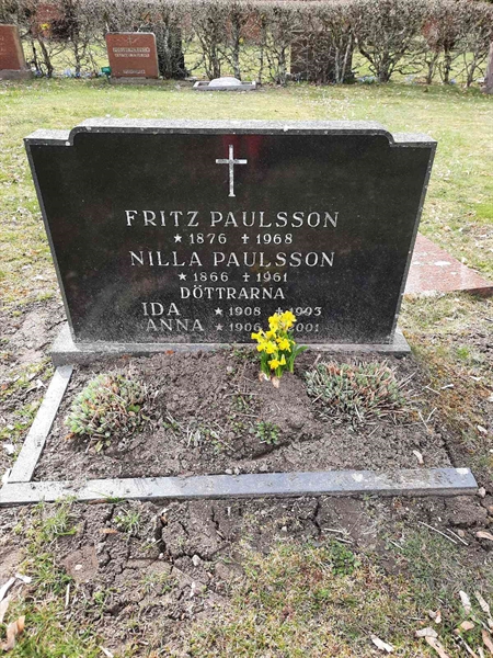 Grave number: ON F   117-118