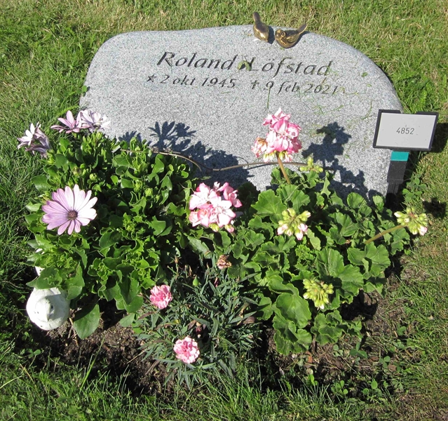 Grave number: KG NK  4852