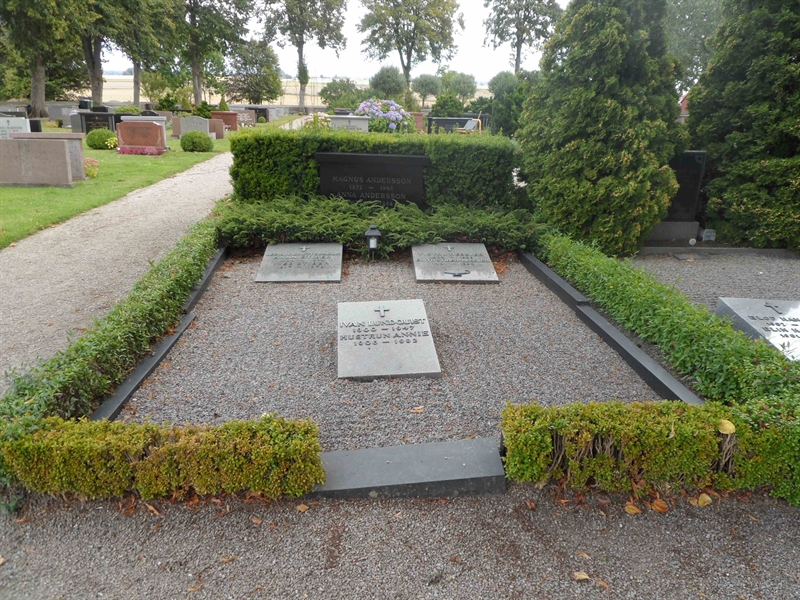 Grave number: SK H     1, 2, 3, 4