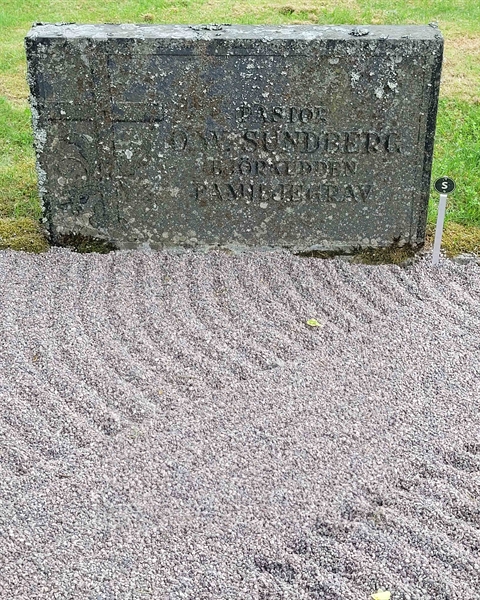 Grave number: JÄ 4   81