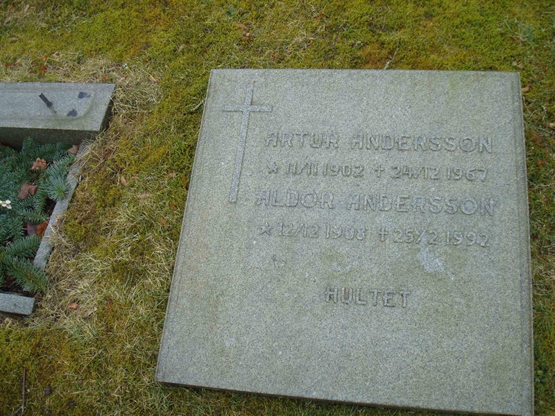 Grave number: BR C   193, 194