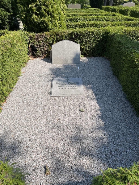 Grave number: NK VI    37a