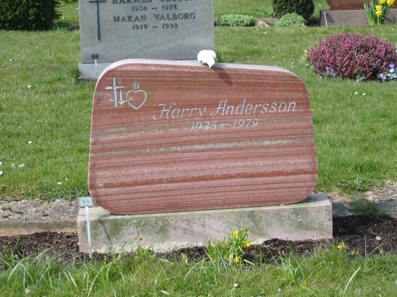 Grave number: 2 8    84