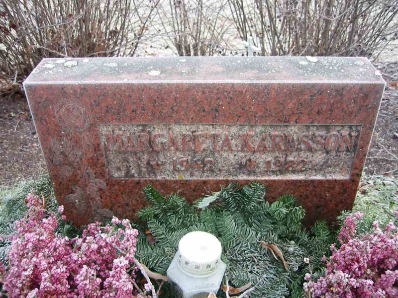 Grave number: KV 19   235-236