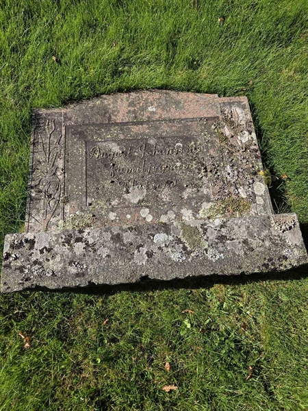Grave number: T A D   808-809