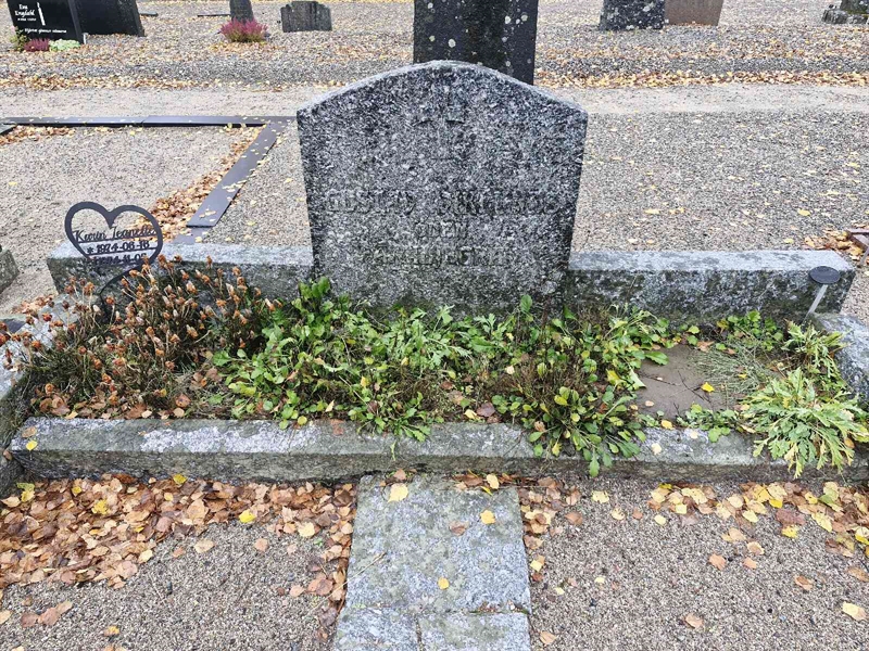 Grave number: AK A   584-586