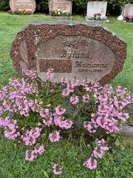 Grave number: 5 01   122