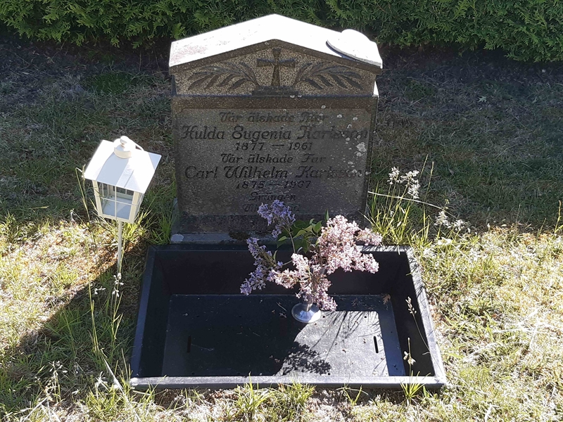 Grave number: JÄ 08   214