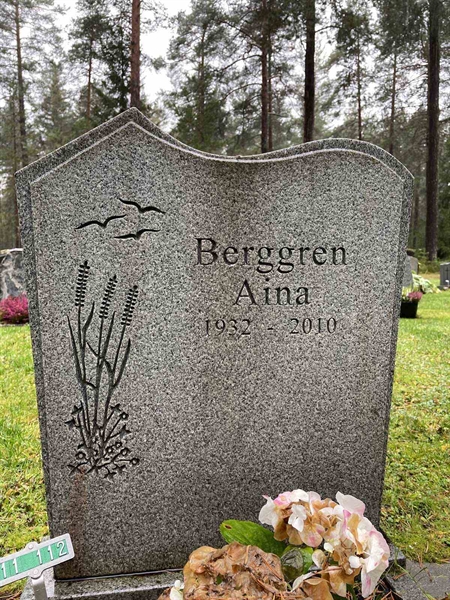 Grave number: 3 11   112