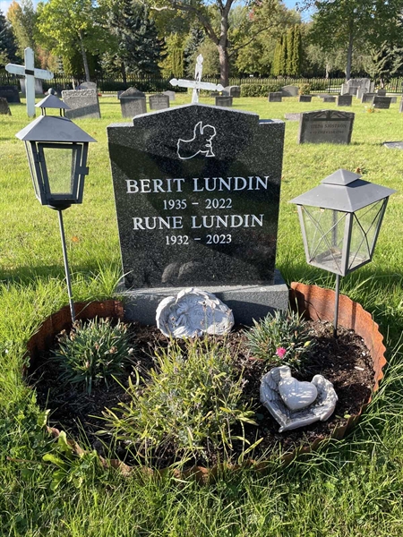 Grave number: 1 T    19