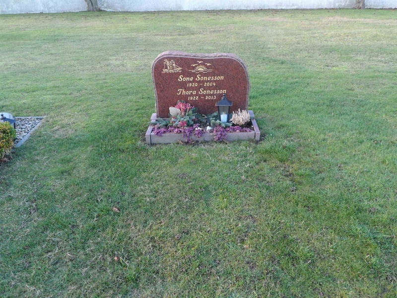 Grave number: 2 01  1405