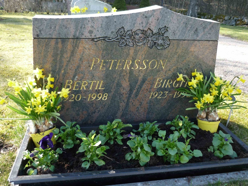 Grave number: ÖD 06   62, 63