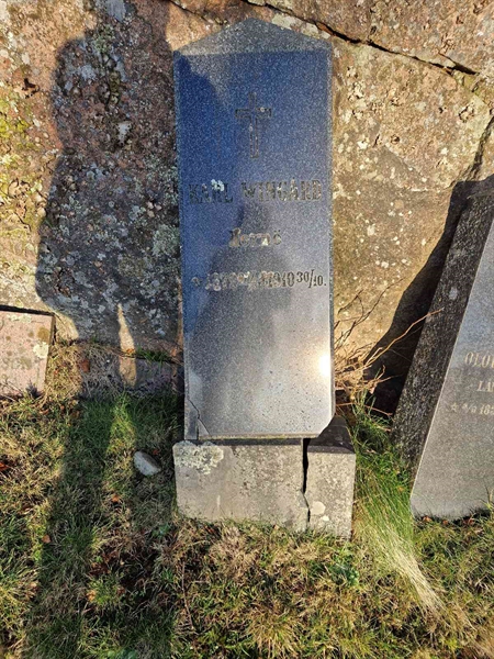 Grave number: SG 02 280, 281, 282