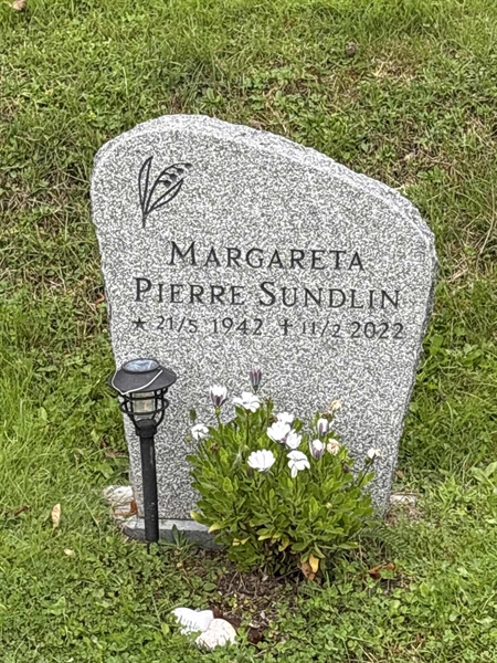 Grave number: IN 13     7