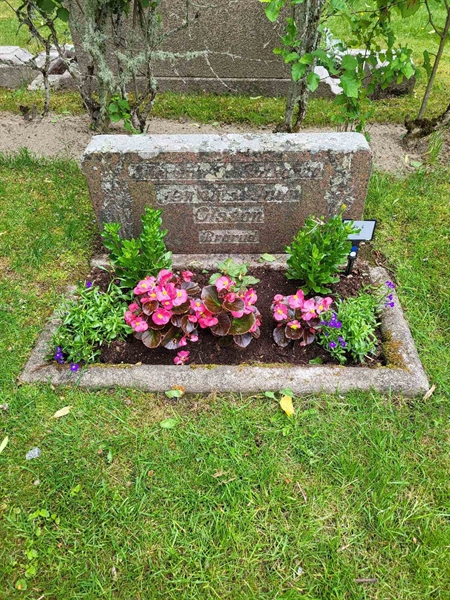 Grave number: Jä 04    46