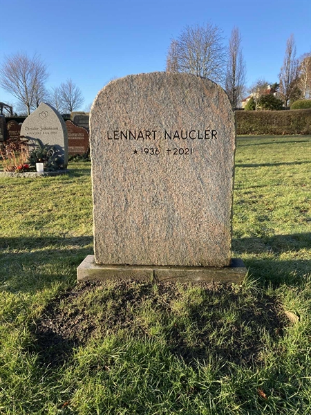 Grave number: 1 09  204