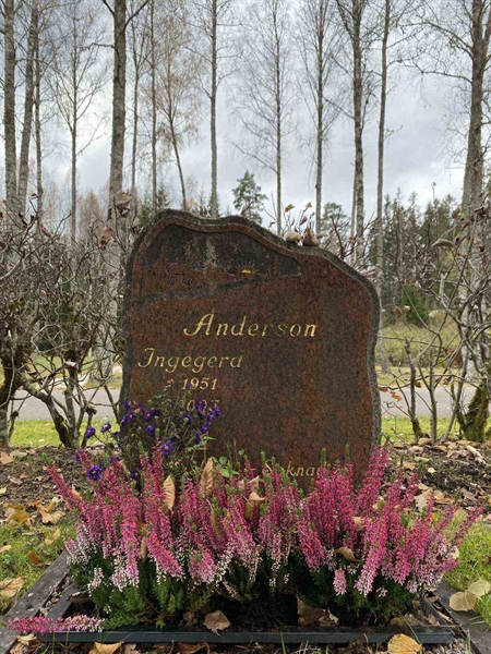 Grave number: 1 29     32