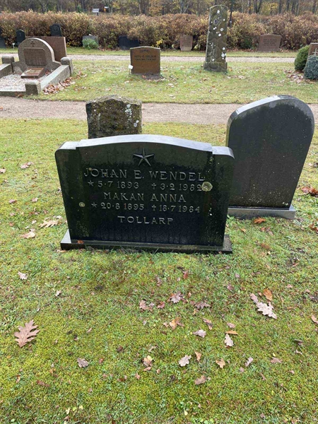 Grave number: VV 4   337, 338