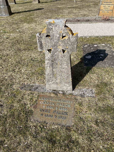 Grave number: VV D    47