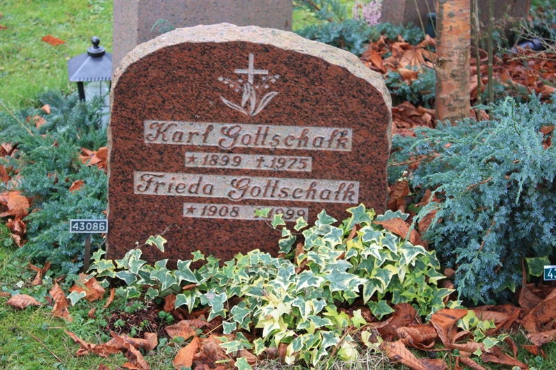 Grave number: Ö U09    86