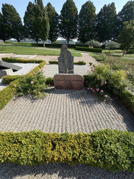 Grave number: GÄ B    93