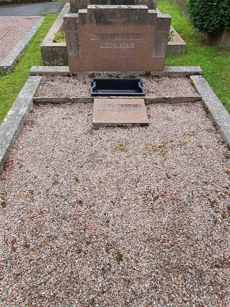 Grave number: 01  1008