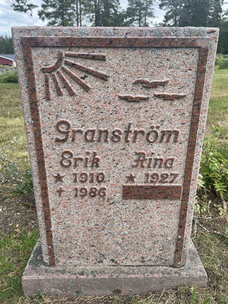 Grave number: 001 1   338