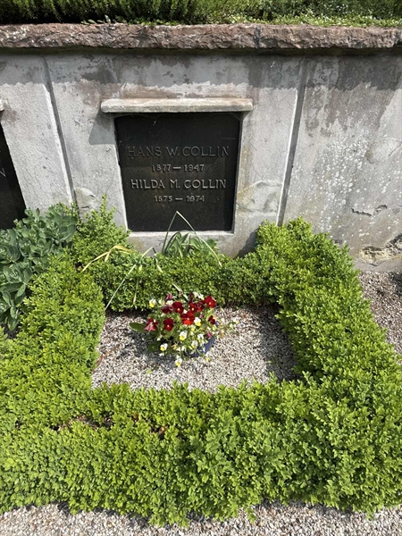 Gravnummer: Ö U07 71