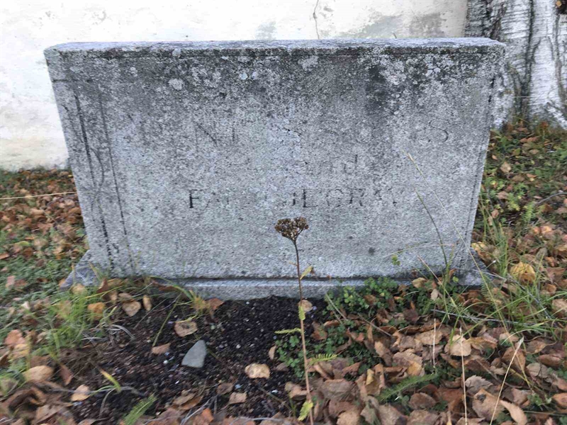 Grave number: HG 05     6