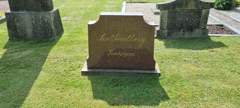 Grave number: LM 1 07  005, 006