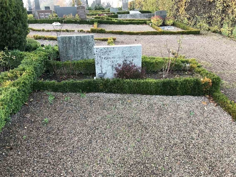 Grave number: Kå 27     3, 4