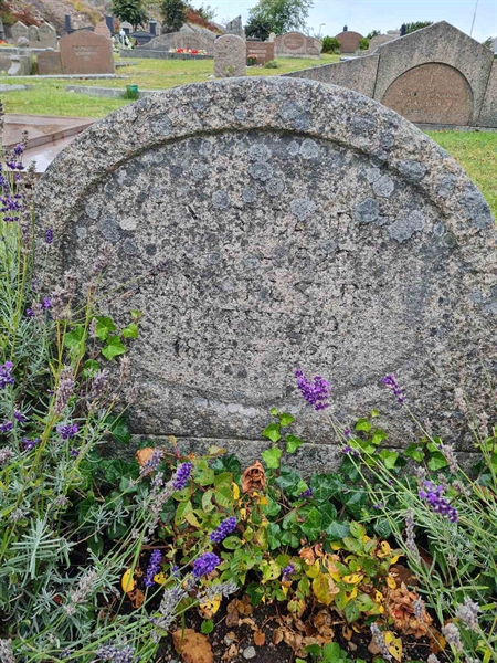 Grave number: F 03    50, 51