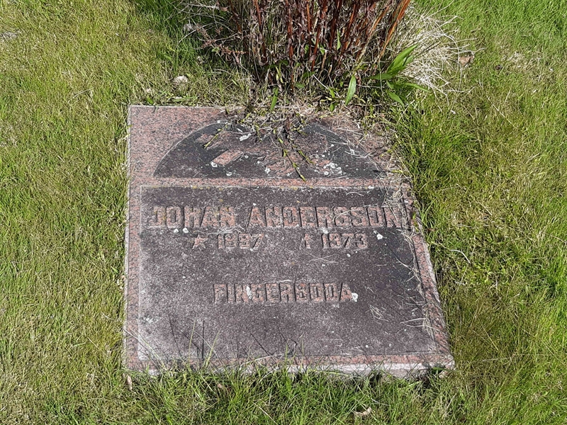 Grave number: KA 04   114