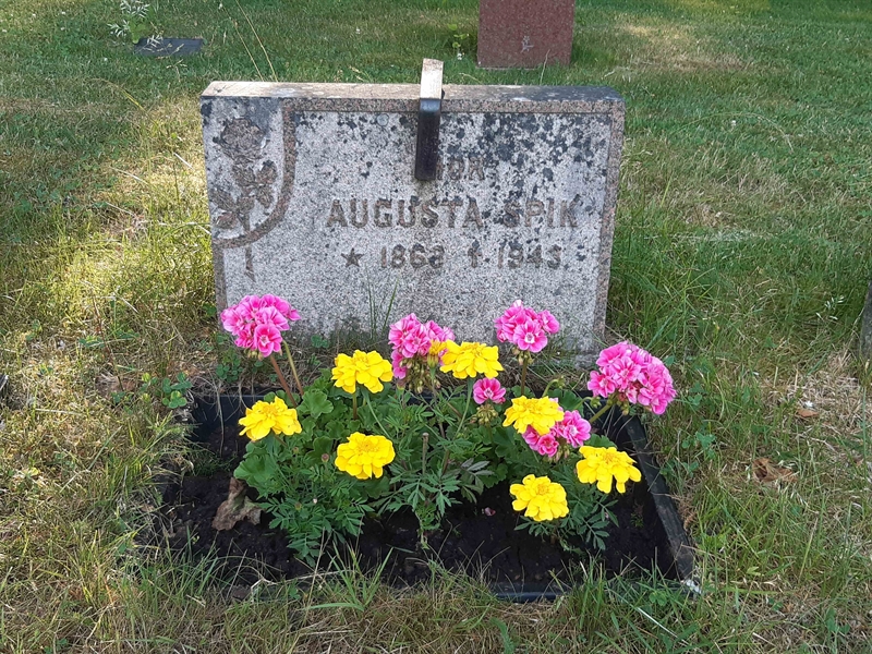 Grave number: VI Ö:A    55