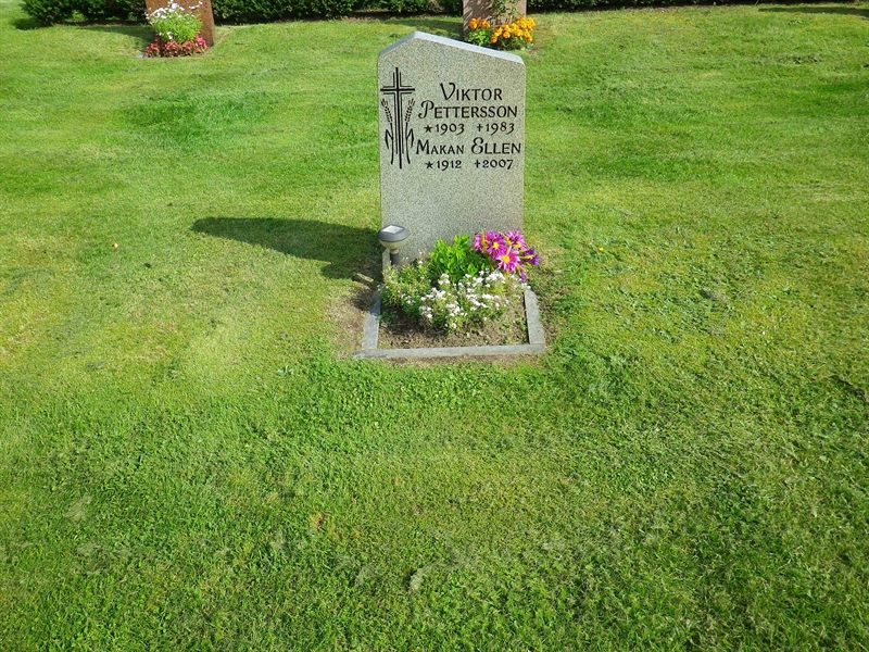 Grave number: OS ÖK    53, 54