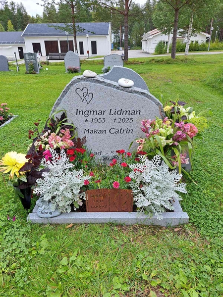 Grave number: 2 Q  2777