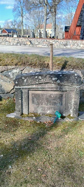 Grave number: 3 Nya D    38-39