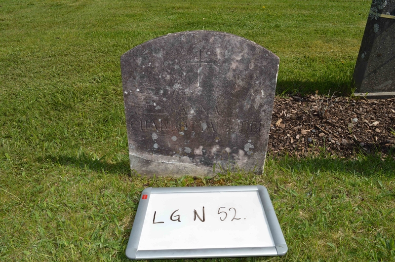 Grave number: LG N    52