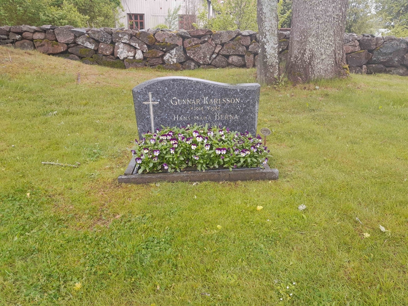 Grave number: ROG J    3, 4