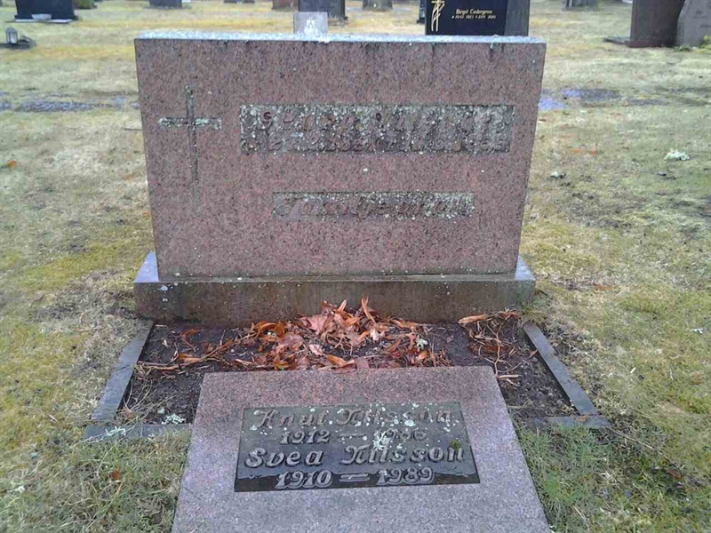 Grave number: 01 D    66, 67