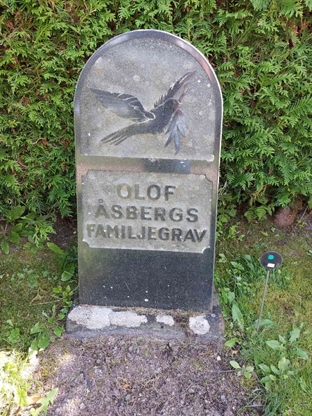 Grave number: 1 D   069