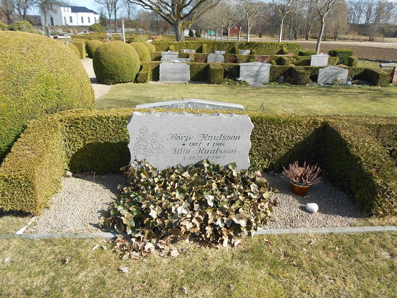 Grave number: V 38   226