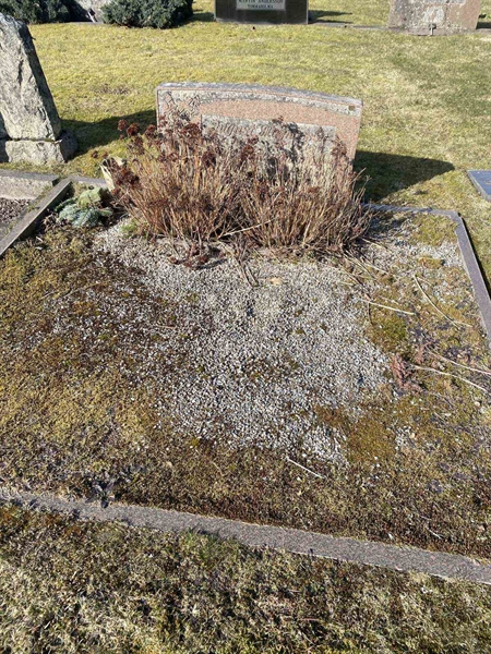 Grave number: 40 C   160-161