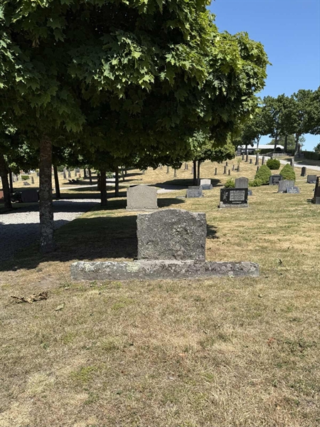 Grave number: BR E     9