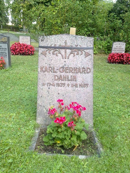 Grave number: NO 07    35